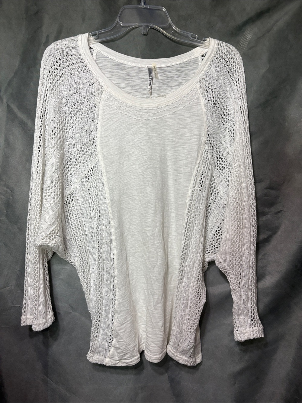 Monoreno White Open-Knit Crochet Pullover
